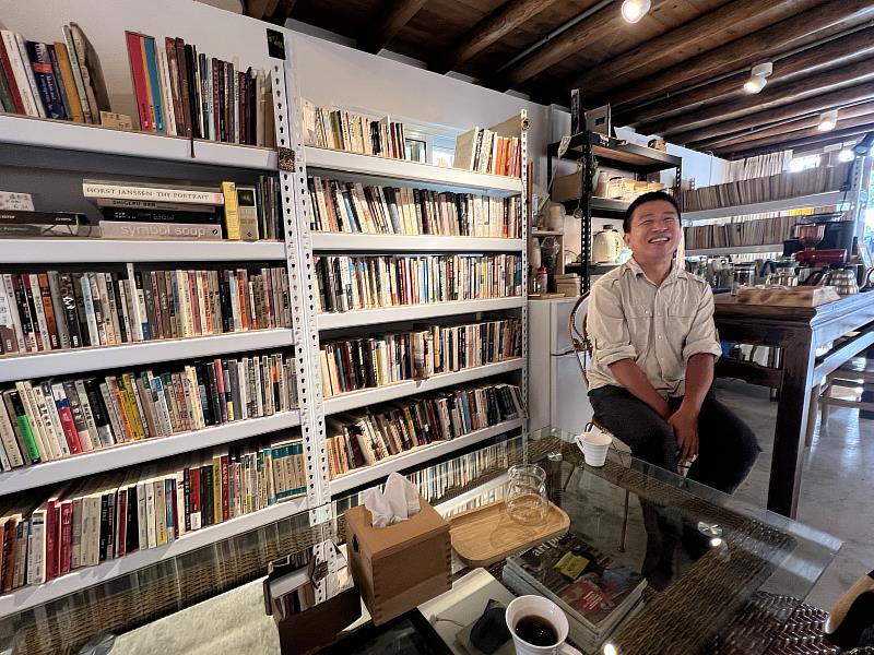 「春葵 書 咖啡」 嘉義六腳鄉充滿人文氛圍好所在