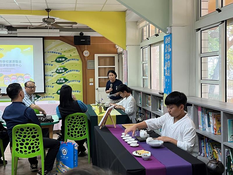 新北市回訪嘉義縣教育資源中心 探索偏鄉教育的多元可能性