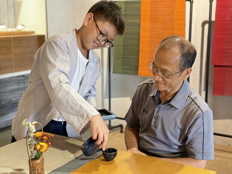 透過現場服務的機會，小茶人們在泡茶技術與應對上都明顯的成長進步