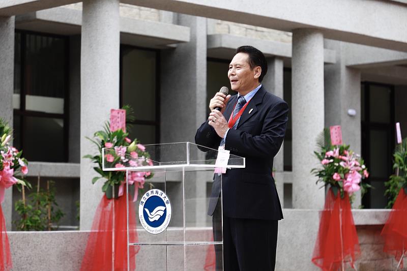 連江縣王忠銘縣長表示在海大卓越的領導下，馬祖一定可以走出一條路