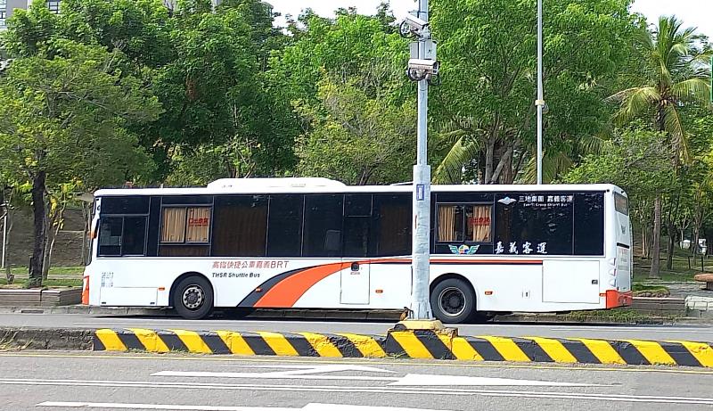 嘉義縣刷敬老卡免費搭公車! 七月起開放搭乘台鐵 -5