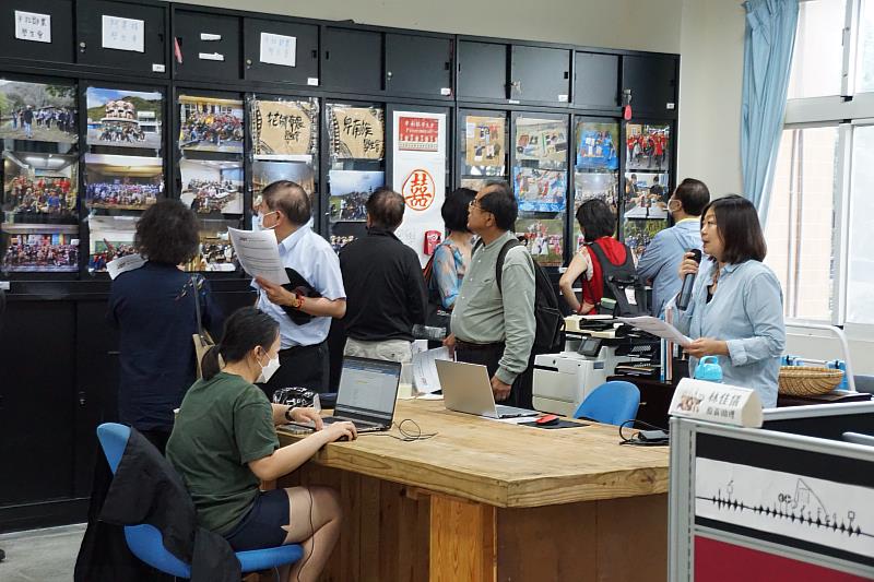 「原住民族學生資源中心」王昱心教授簡介中心現況及運作情形。