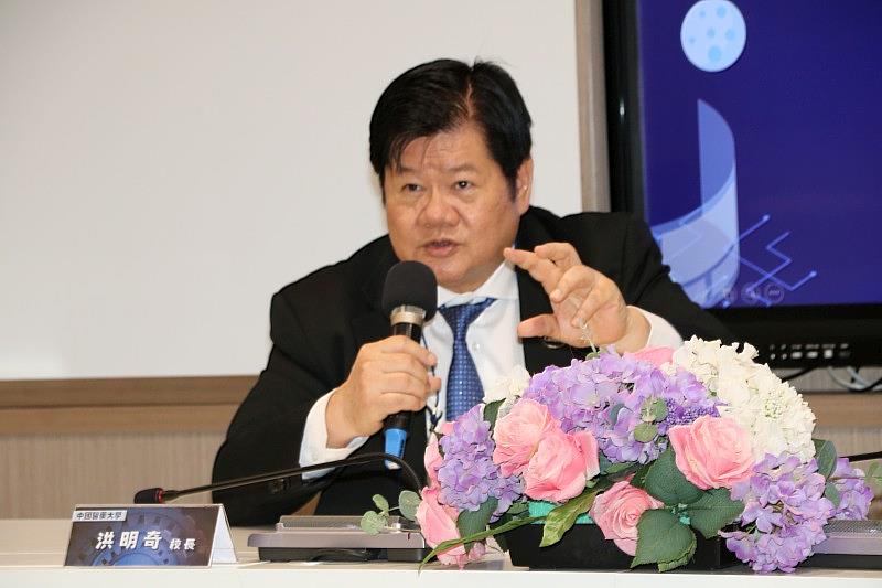洪明奇校長強調中國醫藥大學是高教「國際氣候發展智庫基地」之一