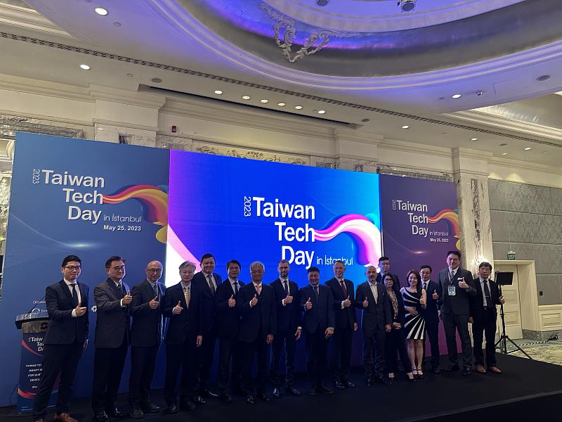 2. 貿協也在拓銷團第二站土耳其伊斯坦堡舉辦台灣科技日，協助我國業者打入歐亞間的橋樑。(貿協提供)