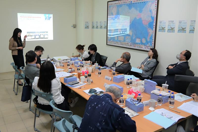 於同日舉辦「東亞海洋文化和人文網絡」國際學術研討會針對雙方研究深入交流