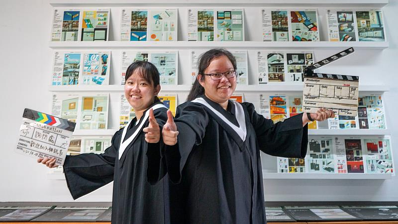 薛喬恩(左)與薛喬育(右)因興趣使然，將持續在同間學校讀研究所