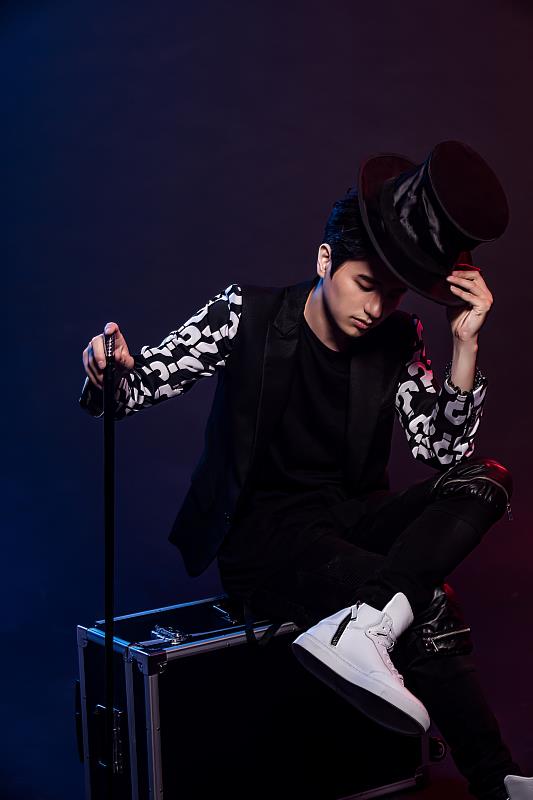 謝茗承分享在國外當街頭藝人的經驗