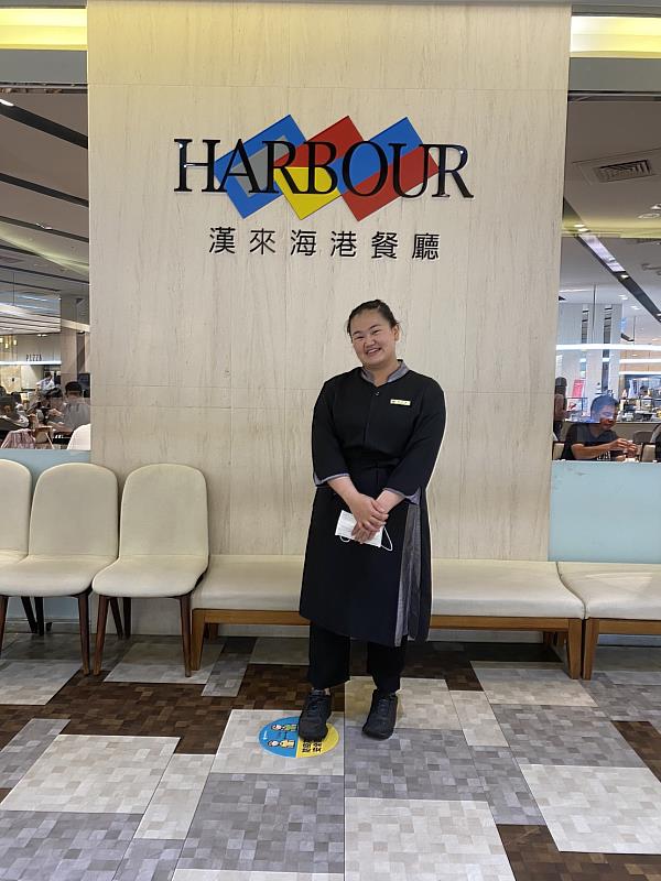 僑生馬惠雲在漢來海港餐廳實習，表現出色