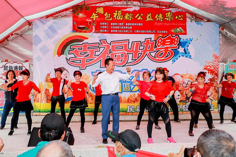端午包福粽傳樂心 民雄福樂社區包粽做公益-3
