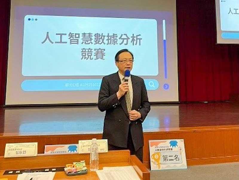 世新大學廖鴻圖副校長暨管理學院院長開幕致詞。（世新大學提供）