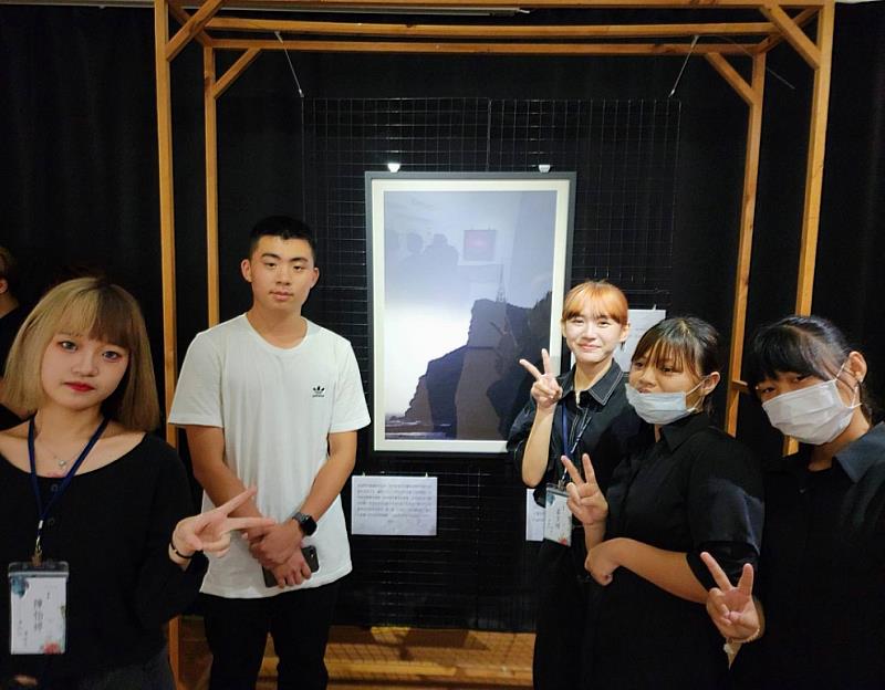 圖說四:策展團隊之一