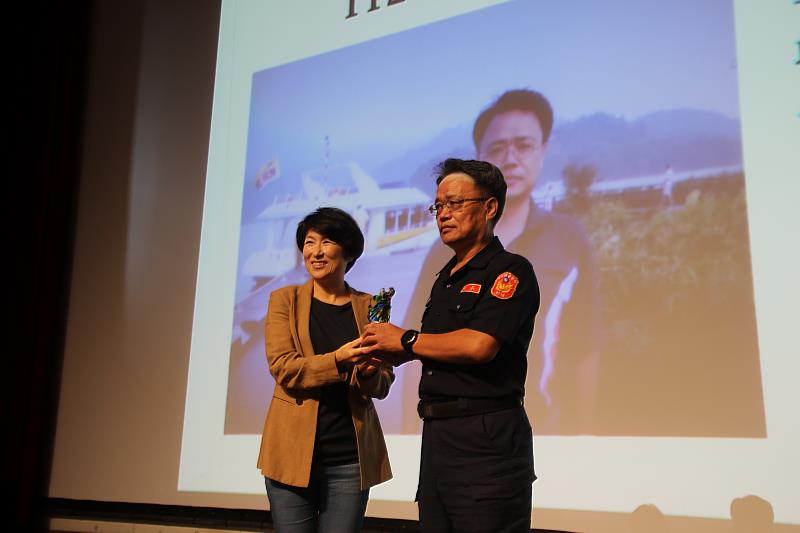 感謝員警辛勞及付出 臺東縣今辦理警察節慶祝大會 饒慶鈴：明年警消津貼再調升將達1萬7千元！