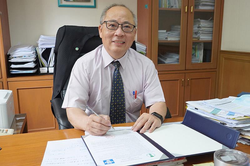 大葉大學代理校長施英隆簽訂合作備忘錄