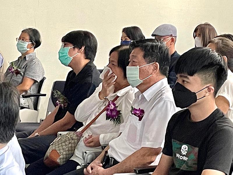 大體老師在人生最後一哩路為醫學盡最後一份心力，其家屬特別出席追思會(照片來源：義守大學提供)。