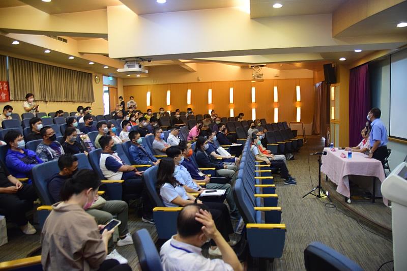 輔導會與正修科技大學攜手知名企業辦理產學專班，協助退除役官兵兼顧就業與學業。