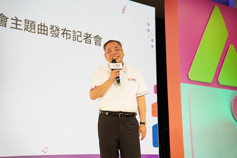 新竹縣副縣長陳見賢說,「自己是閩南人,但身為客家女婿,最愛客家人。