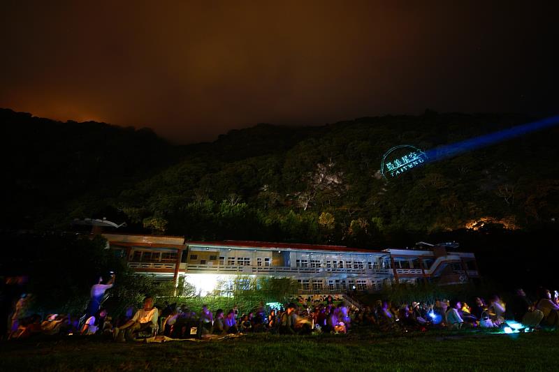 台東最美星空音樂會首發6/22南橫「最高」學府登場 近千遊客觀星 旺福、琳誼Ring開唱