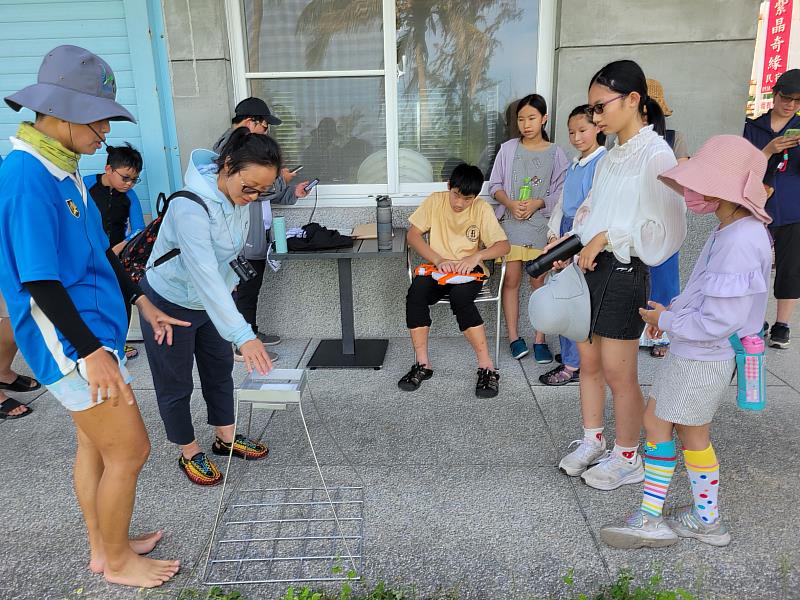 FUN端午親近海洋生態趣  大手牽小手體驗台東杉原灣潮間帶