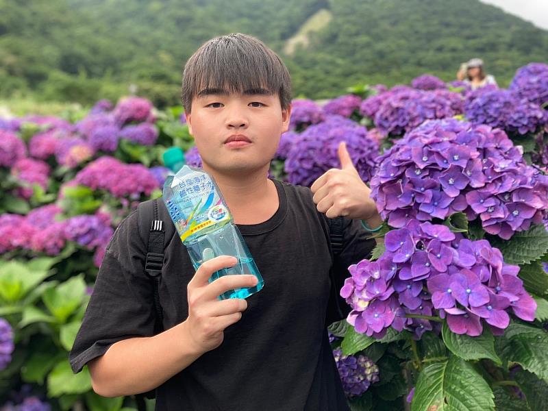汪韋諺積極參與公共事務，榮獲112年全國大專優秀青年表揚，讓聖約翰科大引以為榮。