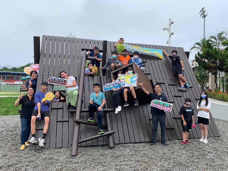 臺東CRC兒童遊戲權工作坊 兒少代表為臺東公園健康檢查 優化公園友善環境