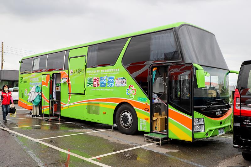 嘉義縣行動醫療巡迴車升級 幽門螺旋桿菌照護一條龍服務-3