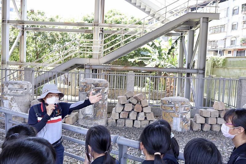 胡朝進老師介紹見證清代鐵道史的市定古蹟「汐止茄苳腳臺灣鐵路遺蹟」