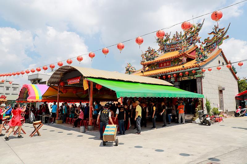 水上鄉新發寺入火安座大典 翁章梁贈匾送祝福-1