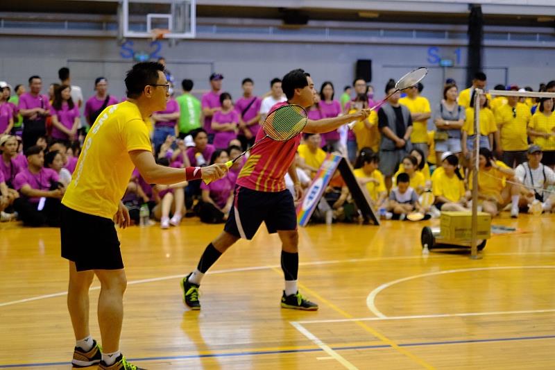 圖說：「NS OPEN南山公開賽」於7月8日在逢甲大學舉行籃羽球總決賽，選手使出渾身解數，爭取榮譽。