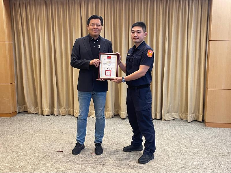 推動高風險家庭安全網 新北七警獲獎。