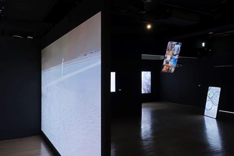 府中15過往展覽照片 (112年入選展覽-LIGHT CAVE)