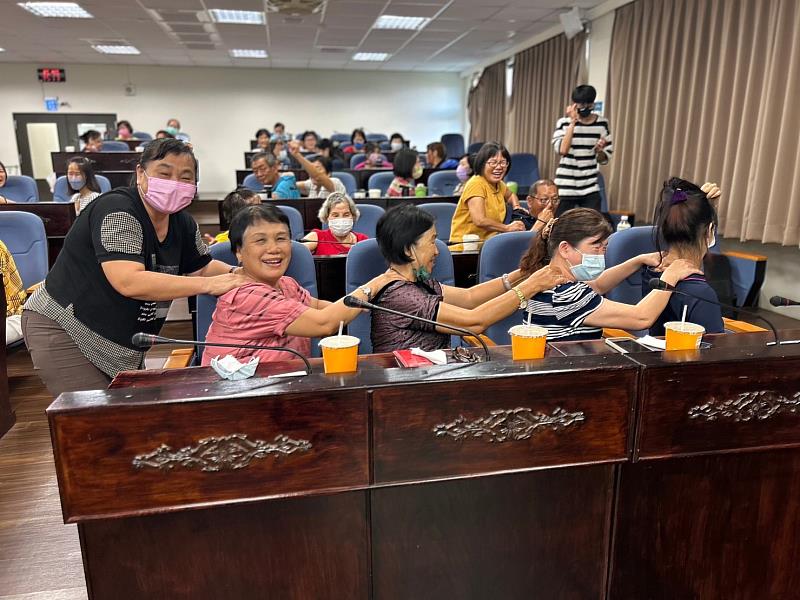 熱血志工不分年紀 臺東志工倍增計畫啟動 縣府號召全民共同加入好人行列