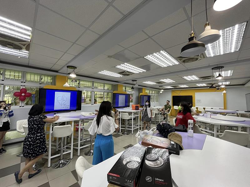 大仁科技大學護理系延攬優秀國際學者擔任訪問教授-李文文 教授