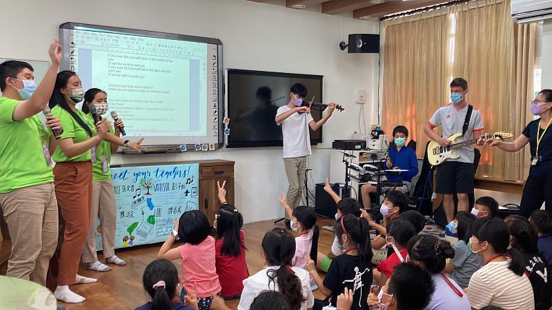 臺東縣寶桑國小申辦海外青年英語服務營今開訓  促進文化交流與學習