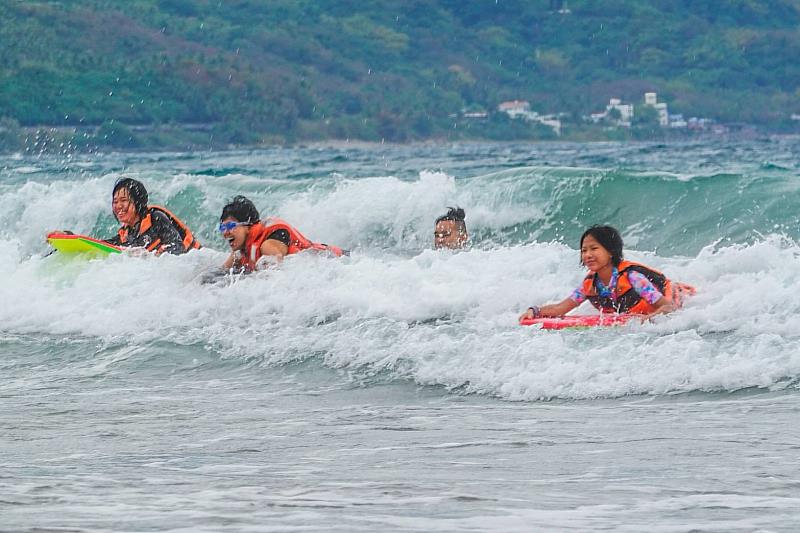 暑假最chill 親子安全玩水趣 臺東8月推水域安全親子體驗  即日起報名