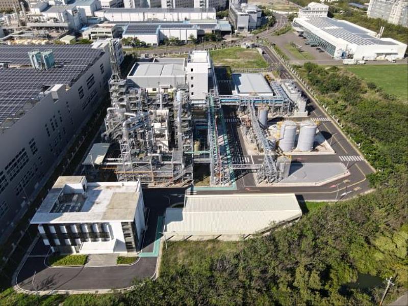 強方科技股份有限公司全國首座半導體電子級硫酸循環利用工廠。