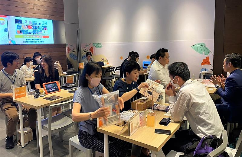 3.貿協集合18家最佳的臺灣時尚生活設計產品以Taiwan in Design形象在東京蔦屋家電展示。