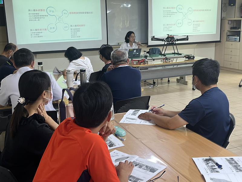 就業嘉「機」 嘉義縣首辦無人機證照職前訓練班