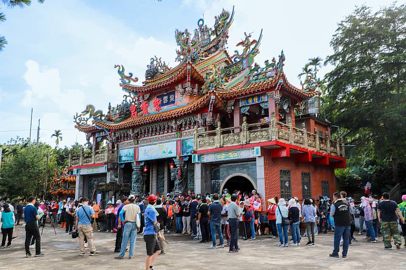 嘉義縣梅山鄉大拚掃 全村動員150人清潔村里-5