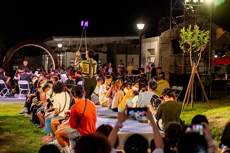 勝利星村遺構公園空翔區化身為表演場域