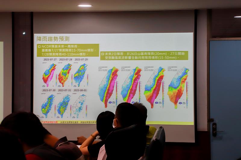 嘉義縣災害應變中心一級開設 翁章梁坐鎮指揮-5