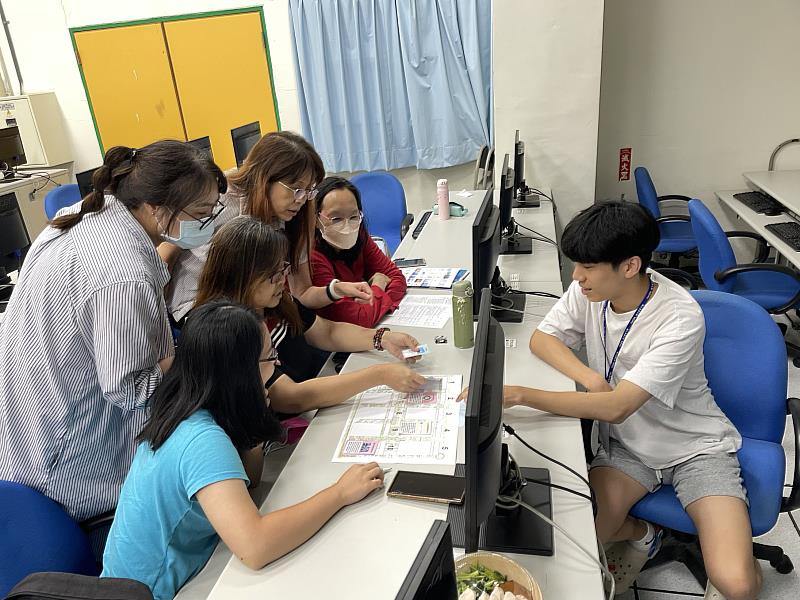 學員體驗課堂活動。