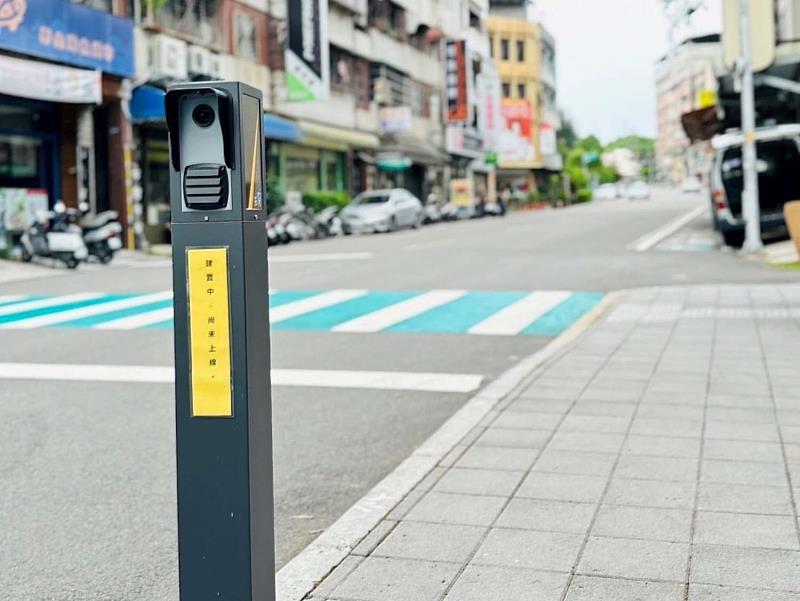 竹市8月1日起在市區23處路邊試辦「裝卸貨停車格」智慧開單及科技執法