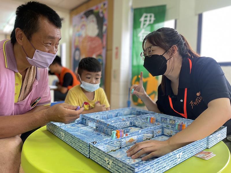人氣遊戲桌遊，得到許多親子的青睞