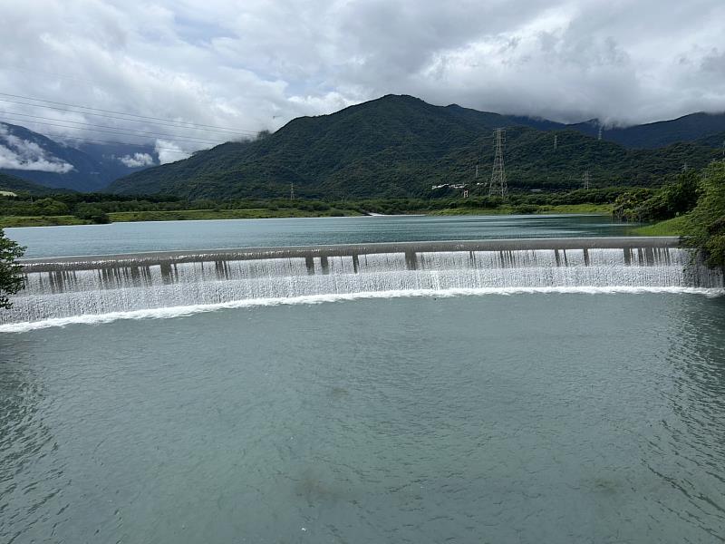 第一沉澱池溢流堰