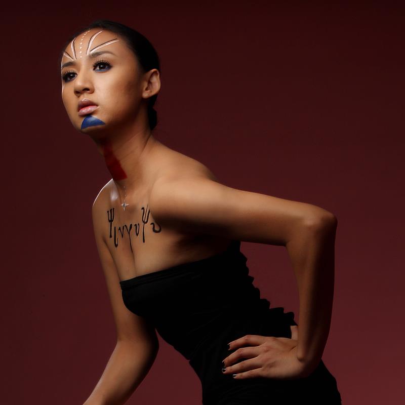 鄒族歌手高蕾雅推出最新族語創作專輯 《YAYO 我們一直存在著》。（圖／風潮音樂提供）