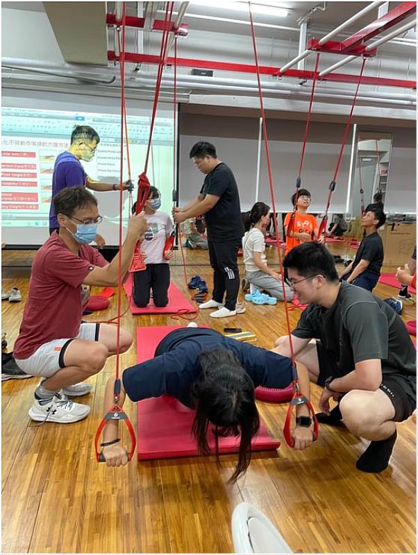 懸吊訓練.