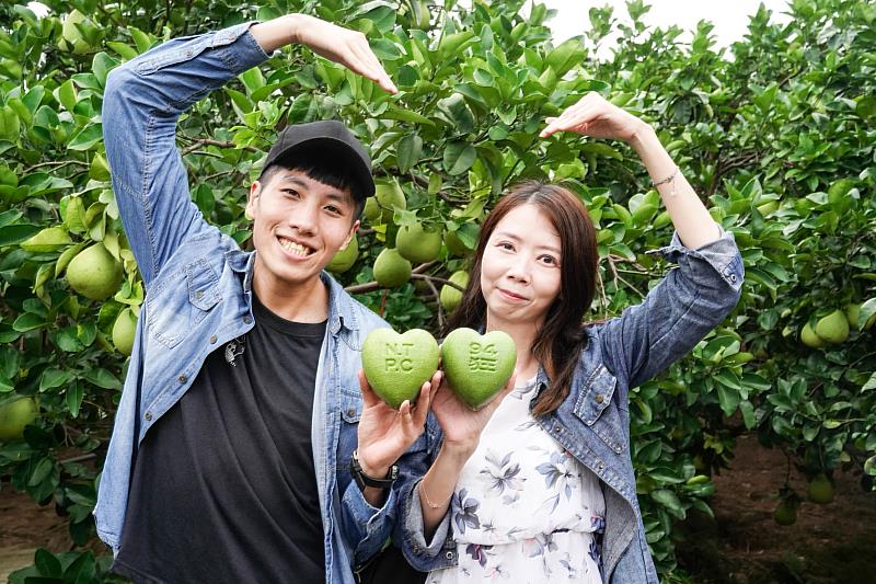 除了情人間表達愛意外，也可以與親人朋友分享，象徵保祐平安