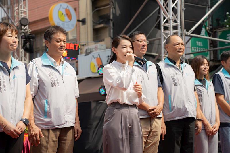 高市長致詞祝福學子勇往直前