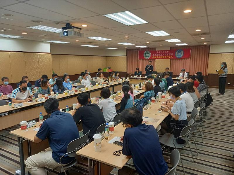 曾文農工貴賓參訪崑大,李天祥校長親自歡迎並致詞