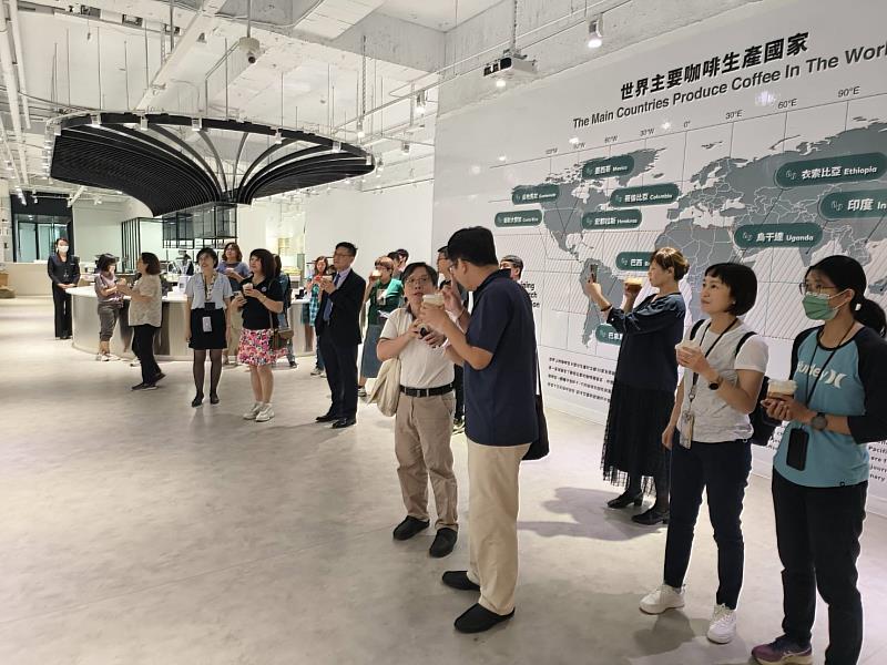曾文農工貴賓參訪國際咖啡認證中心